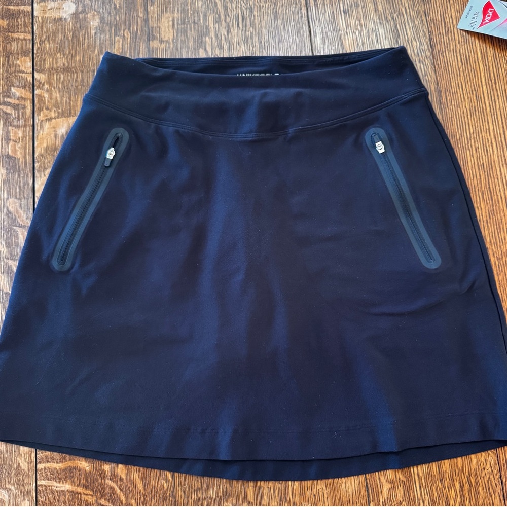Women's Nike Skirt with Zipper Pockets